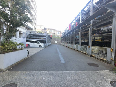 【駐車場】 | イニシアフォレスト港南上永谷 | 機械式駐車場