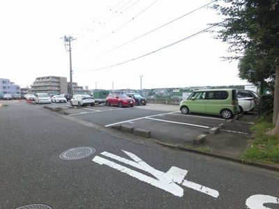 【駐車場】 | コープ保土ヶ谷B棟 | 平置き駐車場