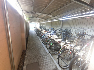【その他共用部分】 | 新子安ダイヤモンドマンション | 自転車置き場