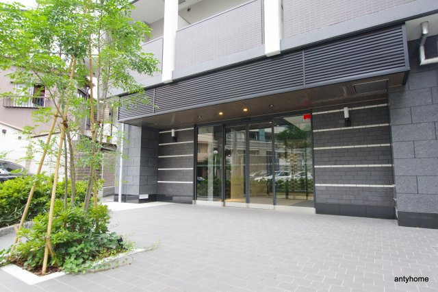 エスリード大阪 NAGAHORI GATE　仲介手数料無料のエントランス