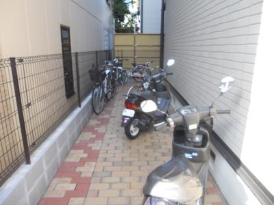 サラプリマリアの駐車場|駐輪場