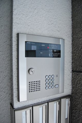 【エントランス】 | LUXES堺町