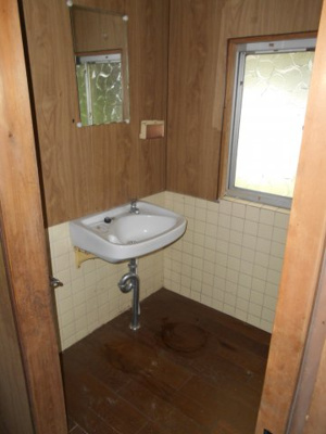【洗面所】 | 下滝駅前戸建 | 母屋洗面