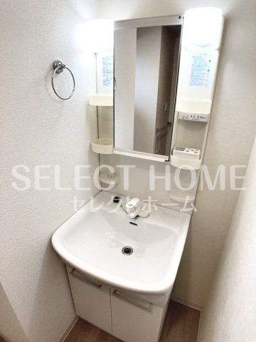【独立洗面台】 | エスペロ | 独立洗面台、小物を置くことができて便利です