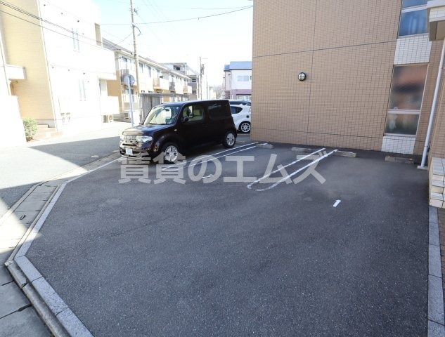 【駐車場】 | シャルール大橋 | シャルール大橋の駐車場