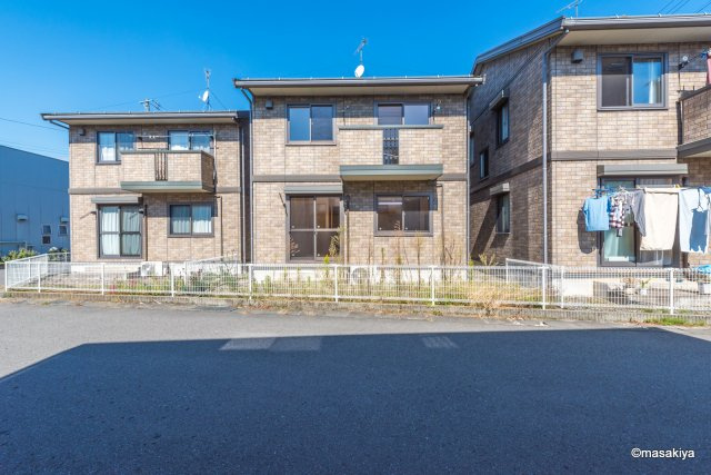 ピュアライフの外観