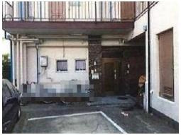 潮田マンション　（鶴見区潮田町4丁目）のエントランス|ゆとりのあるエントランスです