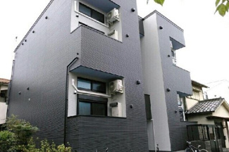【外観】 | こちらのデザイナーズアパート入居待ちの人が出る程人気の高いお部屋ですよ(^o^)