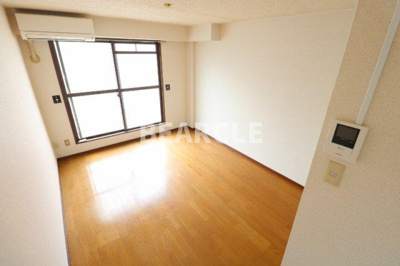 【寝室】 | Calmマンション