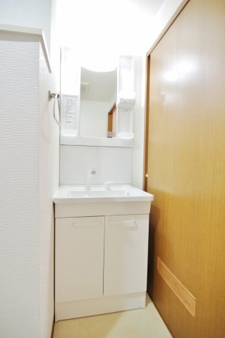 ランドロードUB棟の洗面所