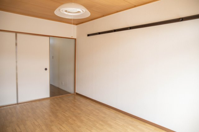 メゾンヤマモトの洋室