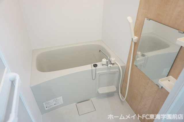 熊本市中央区琴平２丁目のアパートの浴室