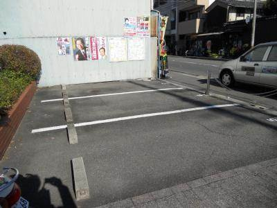 サンライズ奥谷A棟の駐車場|駐車場