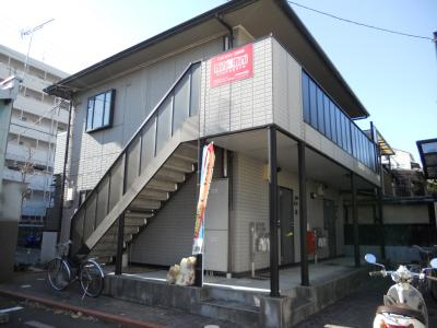 サンライズ奥谷A棟の外観