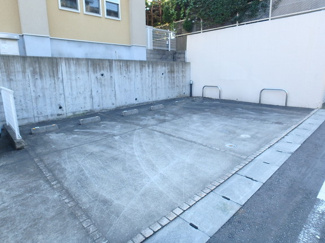 【駐車場】 | 敷地内駐車場　クレセント梶ヶ谷