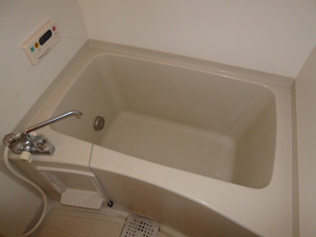 エルドラードBの浴室|追い炊きバス