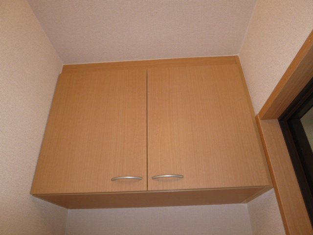 エルドラードBの玄関|シューズボックス（上）