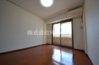 【洋室】 | プロスペクト中之島 | 個人の部屋や寝室として使える洋室です