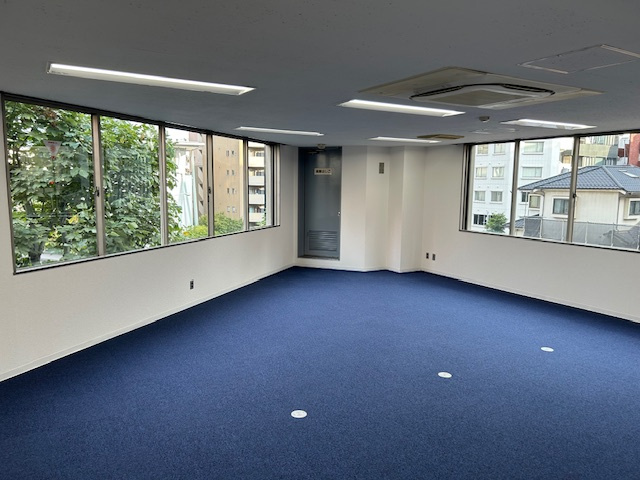 新宿区四谷４丁目の事務所の内装