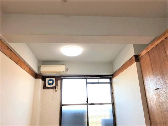 シャローム山城の洋室