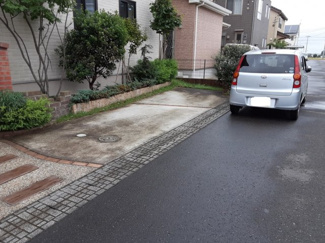 【駐車場】 | 敷地内カースペース、車種により3台駐車可能♪♪