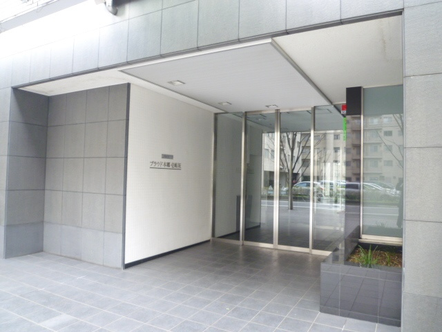 プラウド本郷真砂坂のエントランス|エントランス