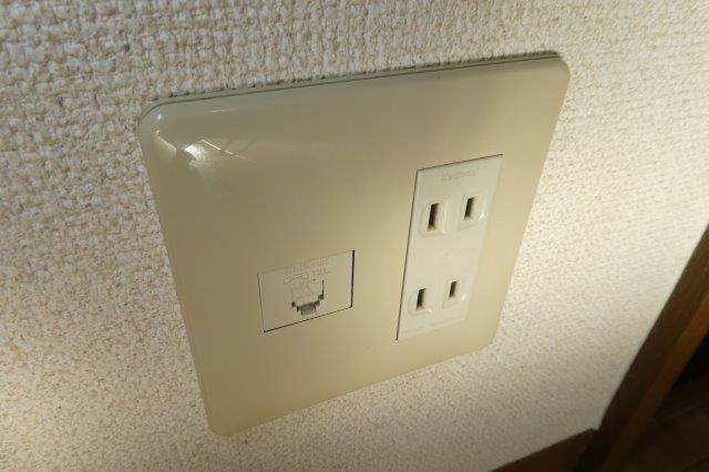 ロイヤルハイツ692の設備|電話モジュラー