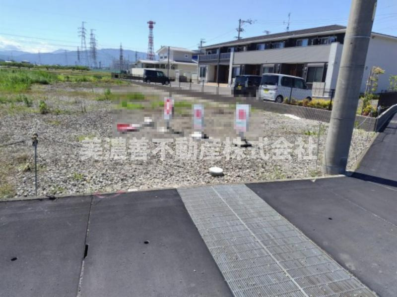 ５５５６０　本巣市下福島土地の外観