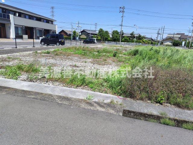 ５５５６０　本巣市下福島土地の外観
