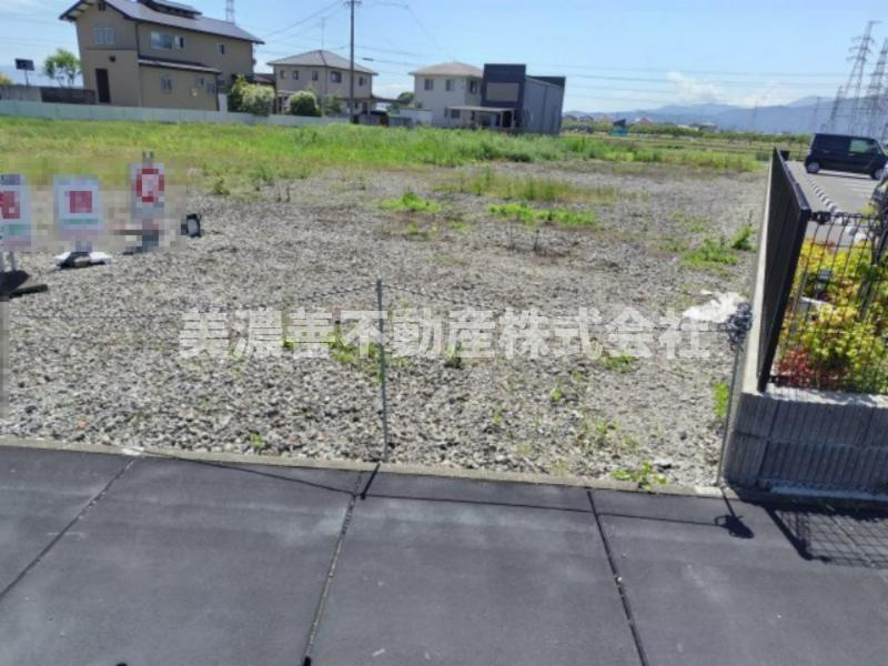 ５５５６０　本巣市下福島土地の外観