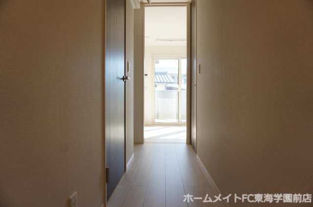 熊本市中央区琴平１丁目のアパートの玄関