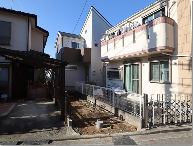 【 売主 】横浜市南区永田東2丁目　新築戸建の外観|建築中です（9月16日撮影）