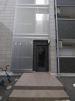 【エントランス】