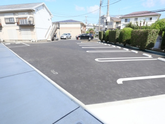 【駐車場】