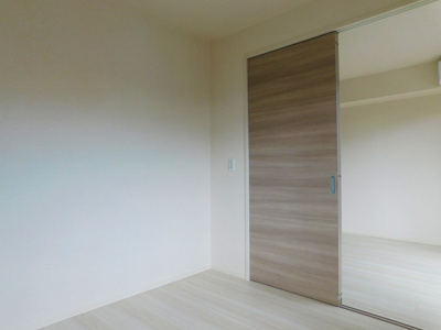 【洋室】 | リアルコートＥ