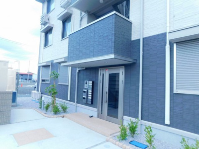 【エントランス】 | リアルコートＥ