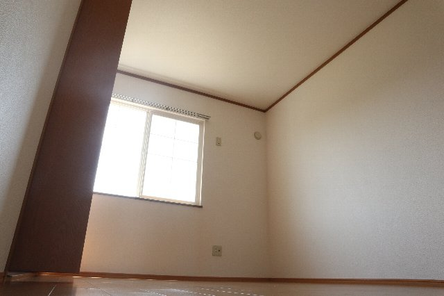 【寝室】 | シティアサヒⅡ | 落ち着いて過ごせるお部屋なので、寝室にいかがでしょうか