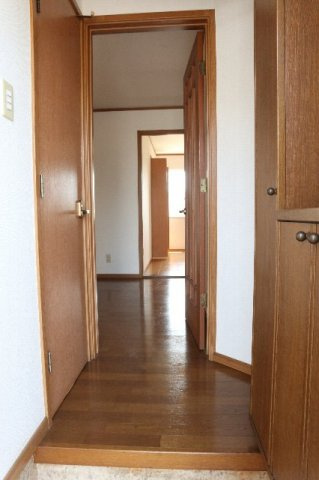 【玄関】 | シティアサヒⅡ | 明るい玄関です