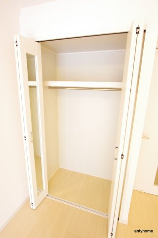フィールドイン新大阪　仲介手数料無料の収納