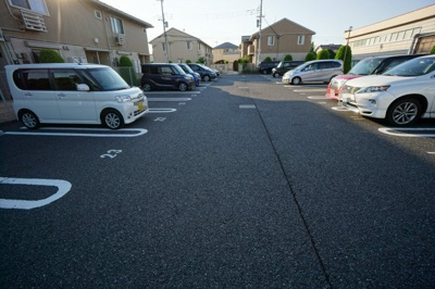【駐車場】 | ロックコートＥ