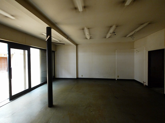 天理三島本通り店舗（三島町）