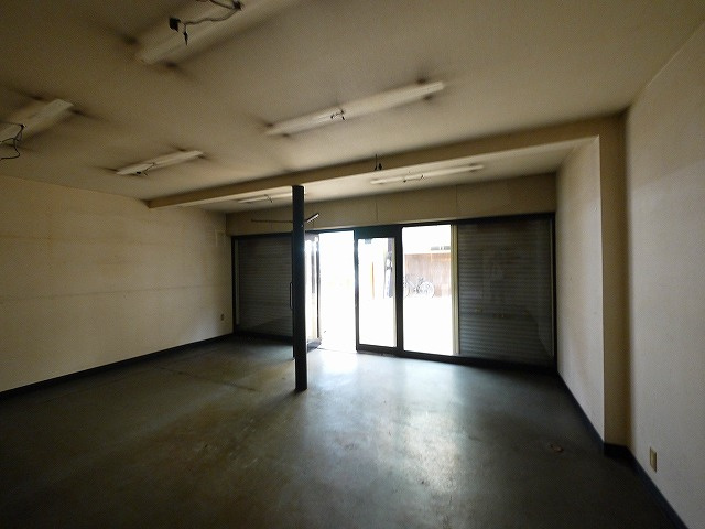 天理三島本通り店舗（三島町）