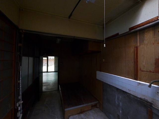 天理三島本通り店舗（三島町）