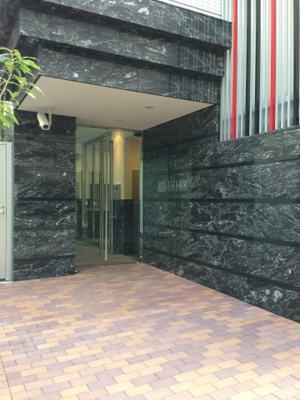 【エントランス】 | センチュリー赤坂