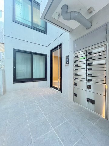 「防音マンション」ラシクラス鷺ノ宮のエントランス|毎日通るエントランスはこのようになっています