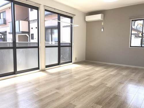 サングリーンB棟の居間・リビング