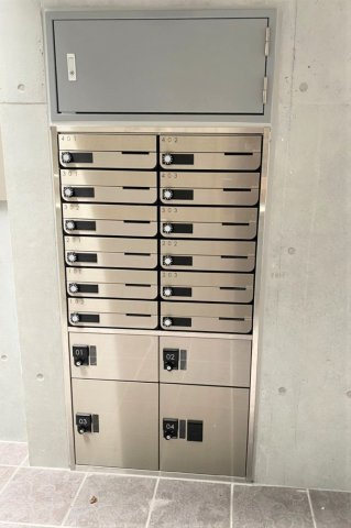 「防音マンション」ラシクラス鷺ノ宮のその他共用部分|メールボックス兼宅配ボックスです