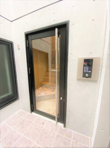 「防音マンション」ラシクラス鷺ノ宮のエントランス|毎日通るエントランスはこのようになっています