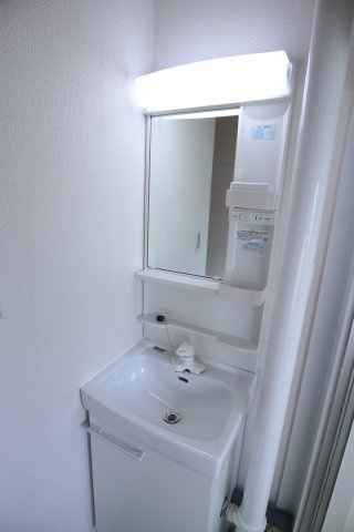 垂水農住団地５号棟の洗面所