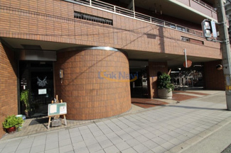 【エントランス】 | 落ち着いたエントランスです